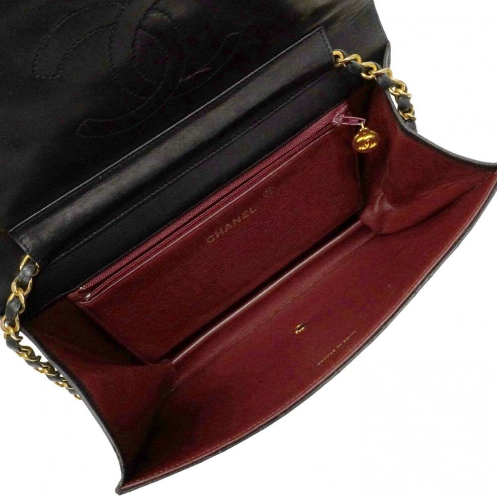 CHANEL Black Lambskin Leather Shoulder Bag - Picture 4 of 16